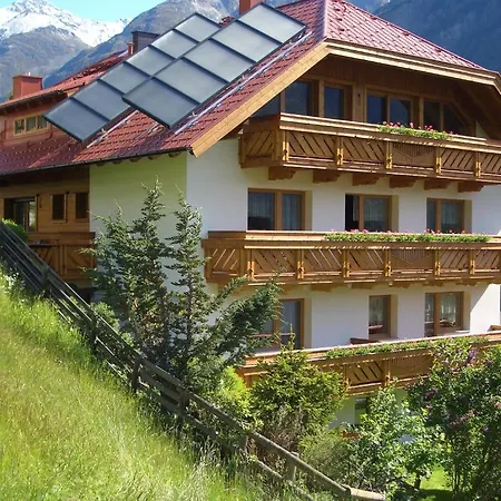 Fruhstuckspension Rehwinkl Guest house Solden